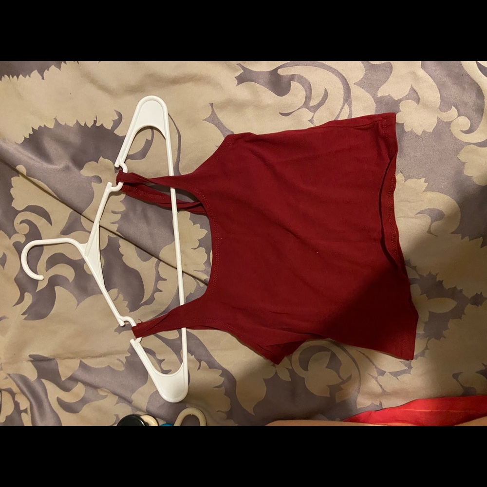 Small maroon crop top